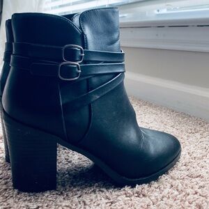 Black Bamboo Ankle Heeled Side Zip Up Boots